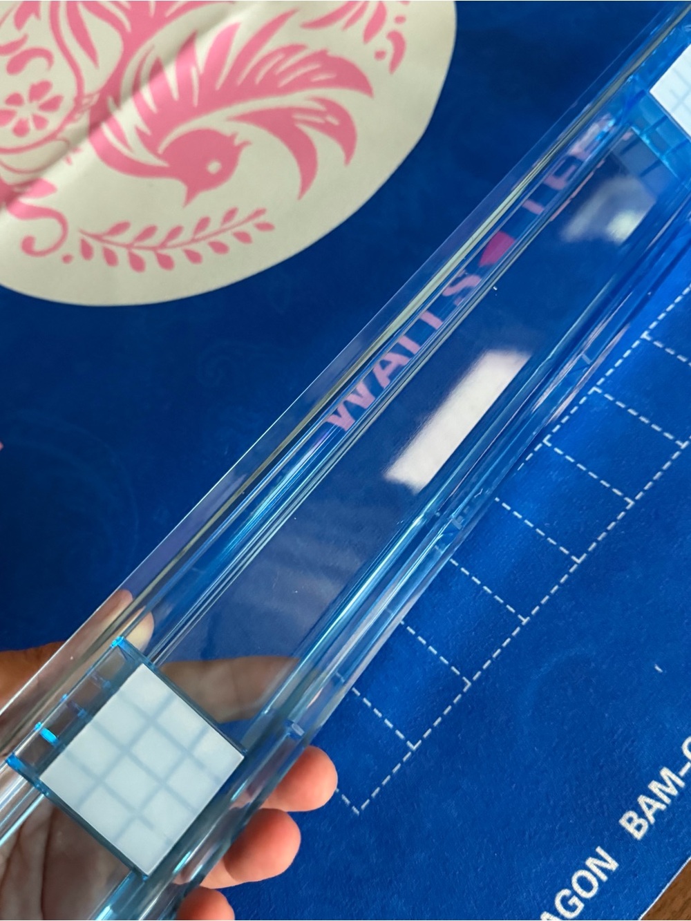 Mahjong Blue Mat with Acrylic Racks/Pushers - Picture 9 of 9